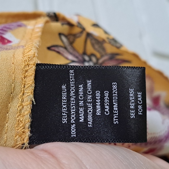 Rachel Rachel Roy Gold Floral Tie Front Short Sleeve Blouse. Size Large. NWOT - Picture 8 of 8